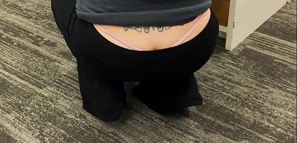  Mom Out In Public Shopping with a Fat Booty Whale Tail